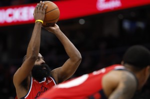 ng体育下载-回应上了！哈登外线被放空 接球三分出手稳稳命中